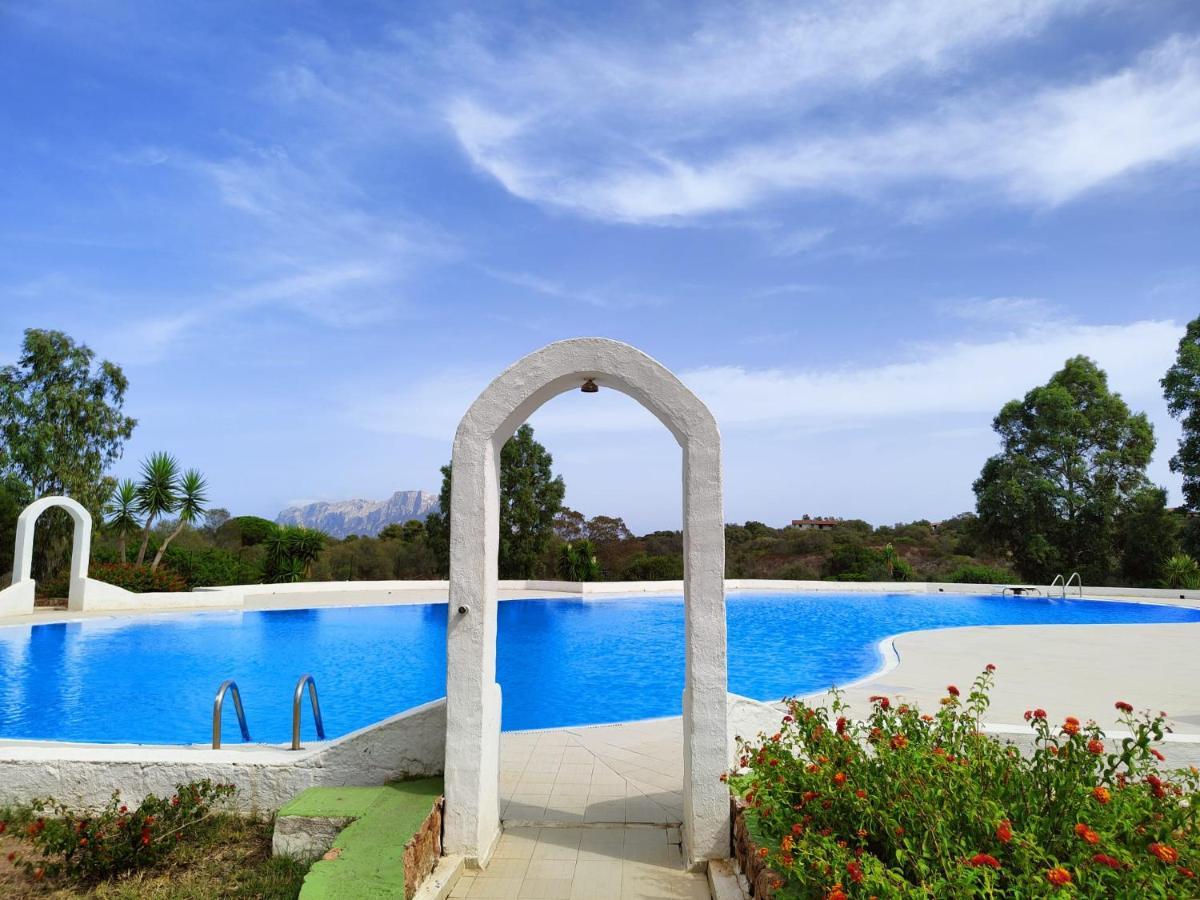 Holiday House With Pool & Tennis Court Villa Porto Istana Exterior photo